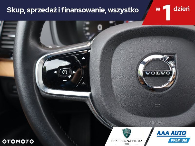 Volvo XC 90 - 19