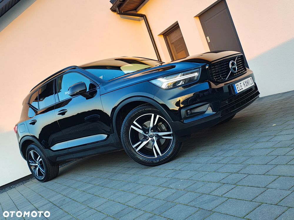 Volvo XC 40 D4 AWD Geartronic R-Design - 21