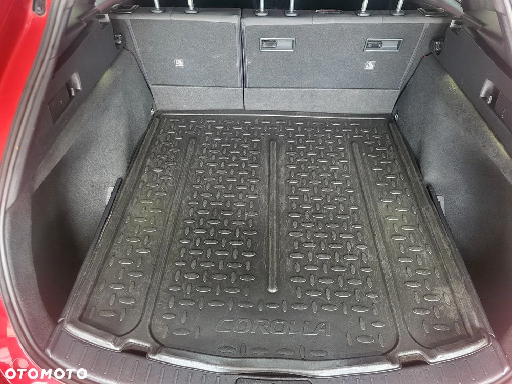 Toyota Corolla 1.8 Hybrid Executive - 37