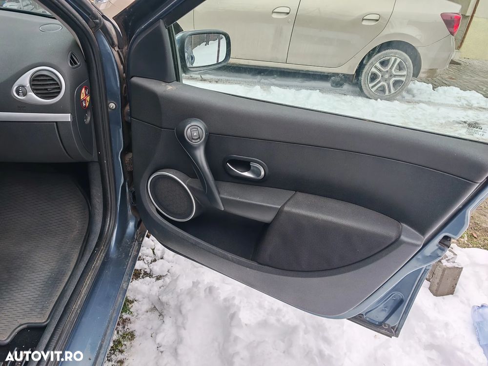 Renault Clio 1.4 16V Dynamique - 14