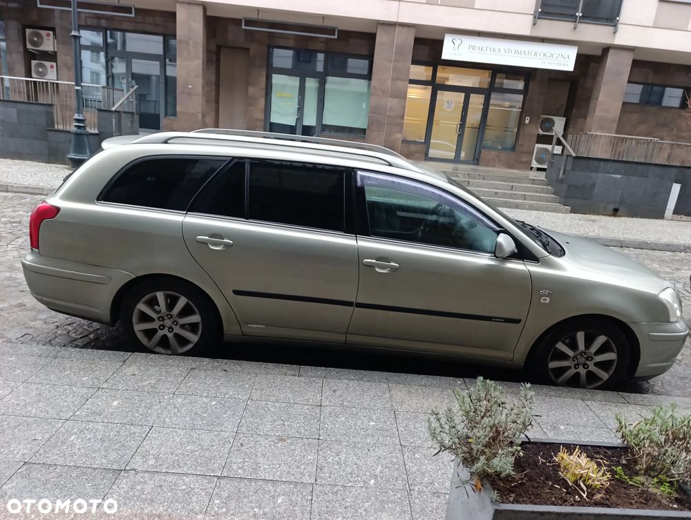 Toyota Avensis 2.0 D-4D Sol Plus - 6