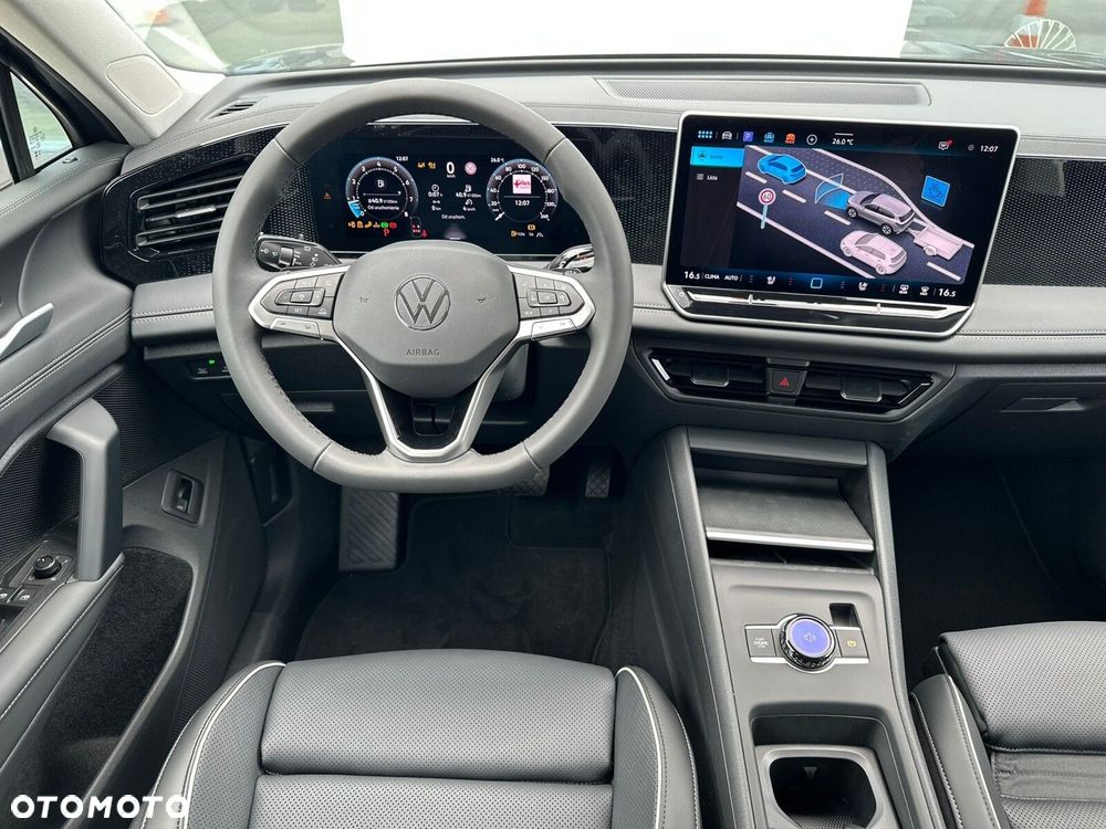 Volkswagen Tiguan - 23