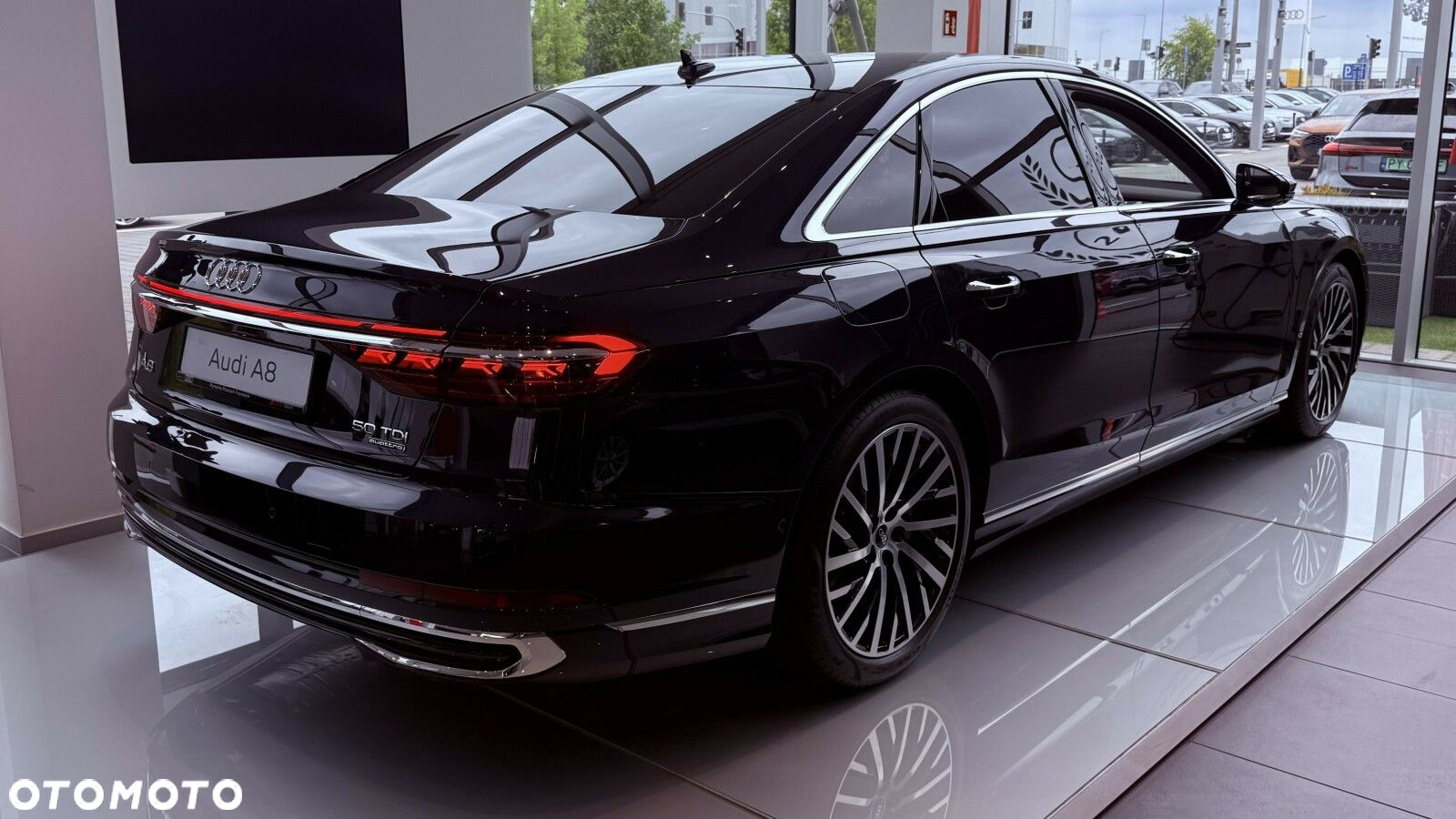 Audi A8 - 6