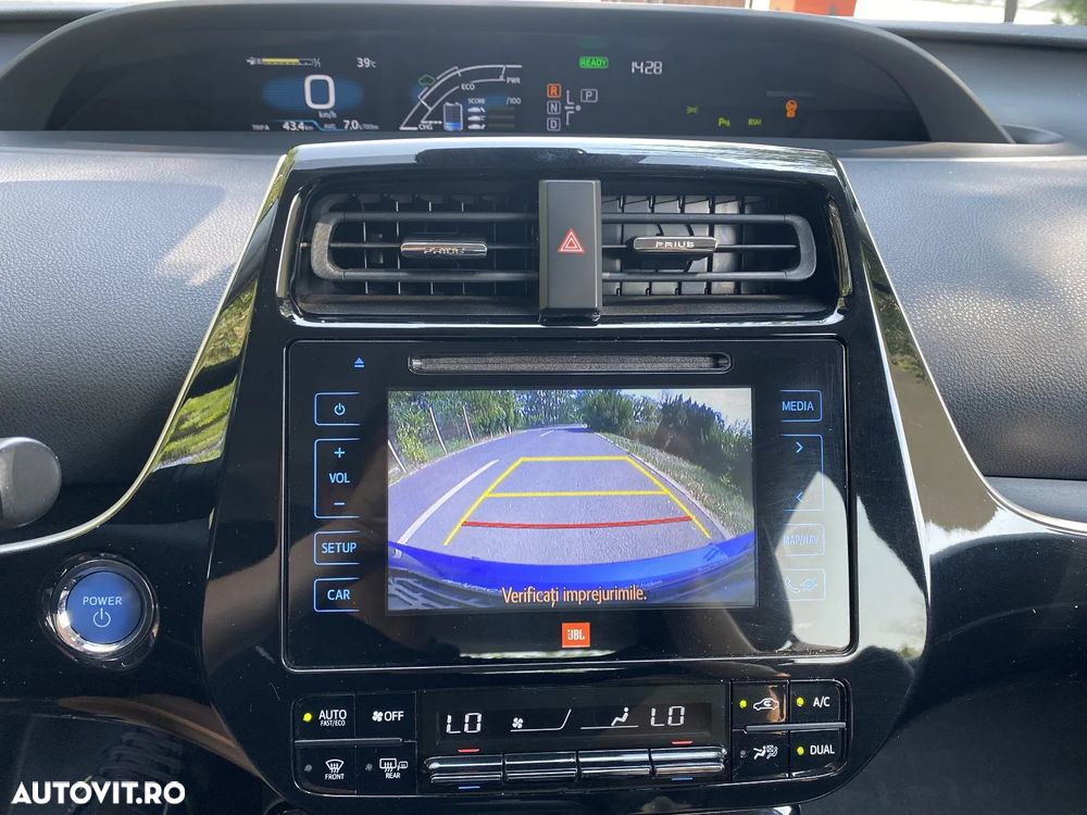 Toyota Prius 1.8 HSD Exclusive Plus - 7