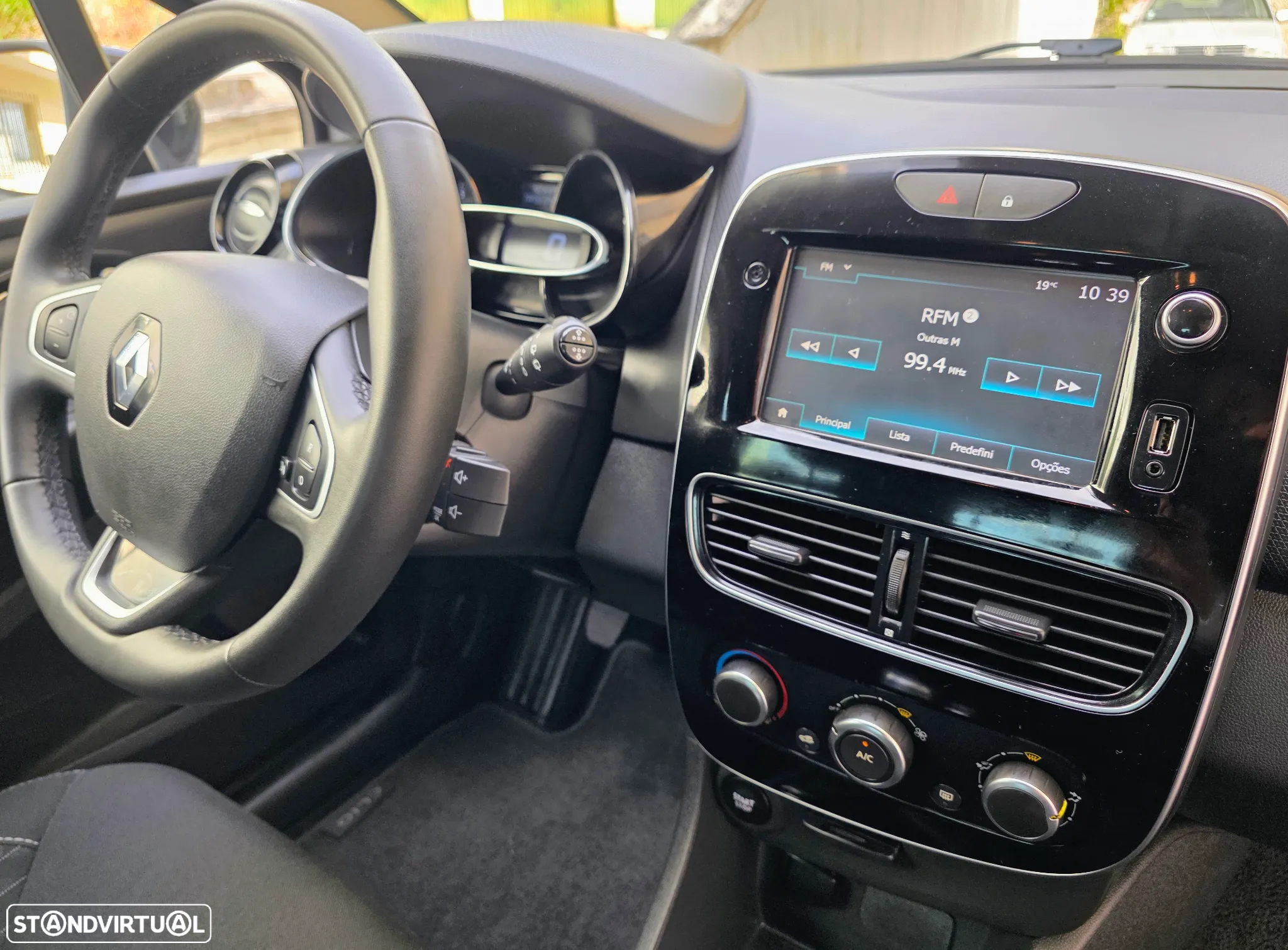 Renault Clio 0.9 TCe Limited Edition - 36