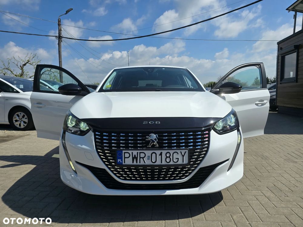 Peugeot 208 - 22