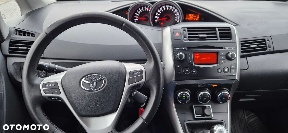 Toyota Verso 1.6 5-Sitzer - 13