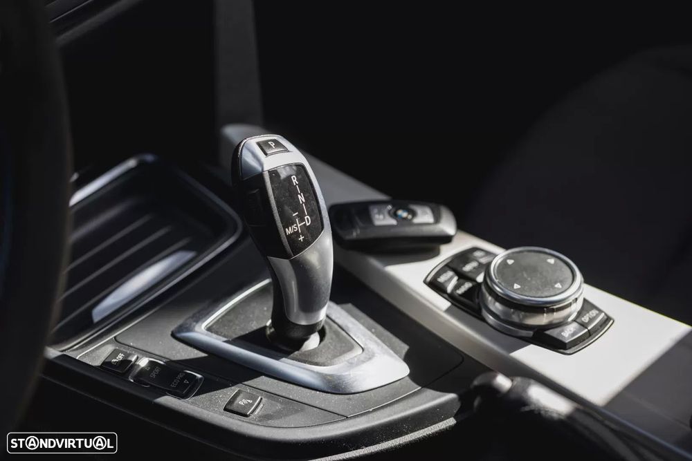 BMW 320 d Aut. - 17