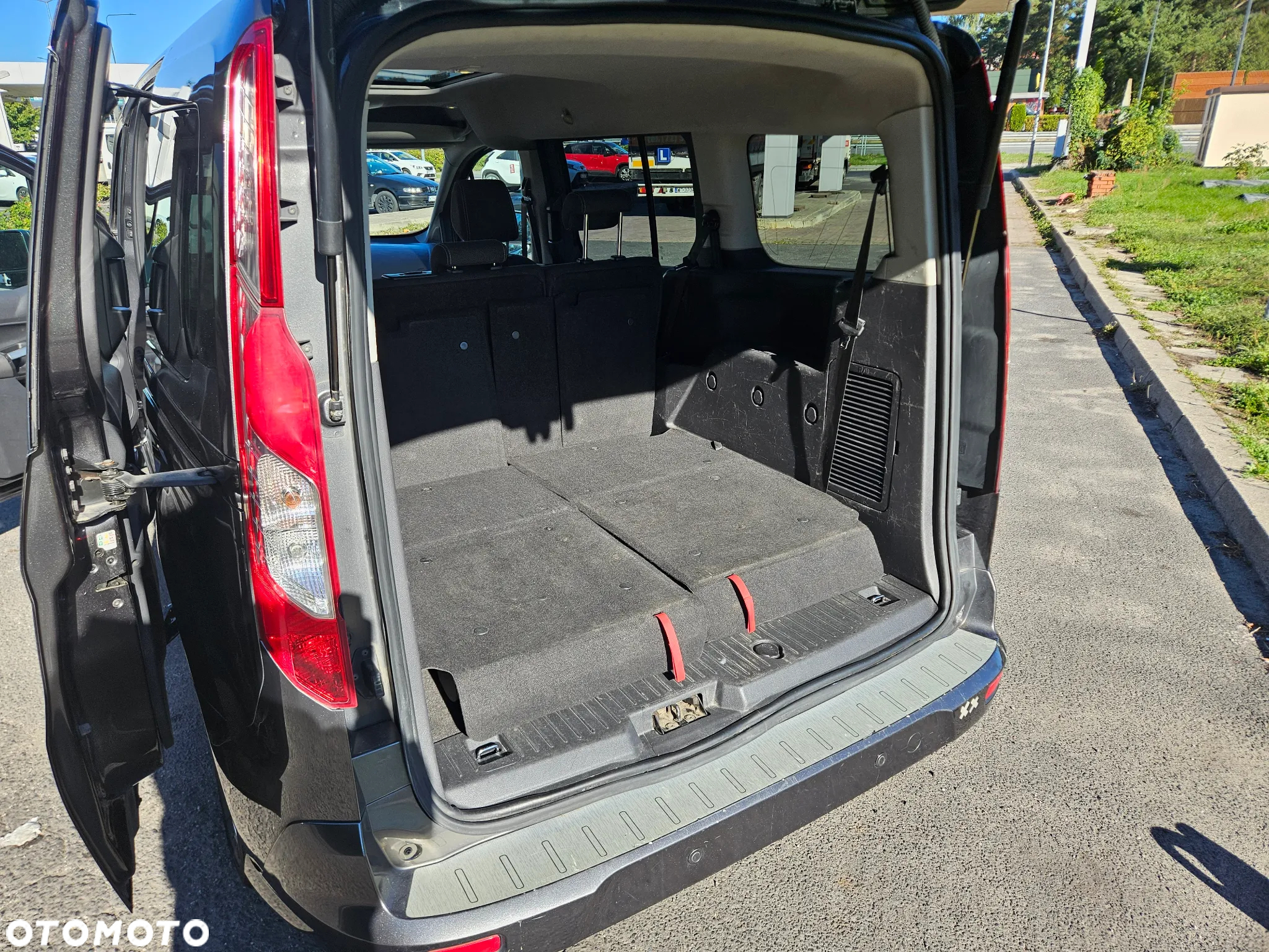 Ford Tourneo Connect 1.5 TDCi Titanium - 15