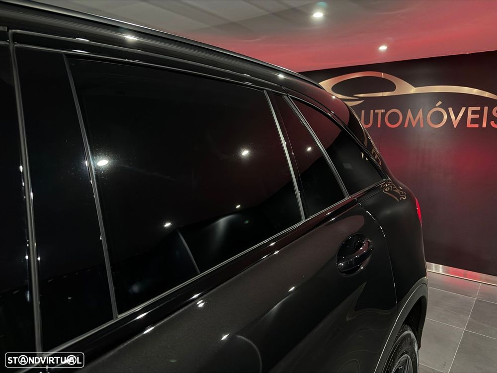 Mercedes-Benz GLC 300 de 4Matic 9G-TRONIC AMG Line — fotografia 11