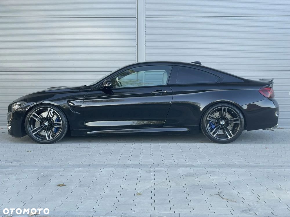 BMW M4 Coupe DKG - 2