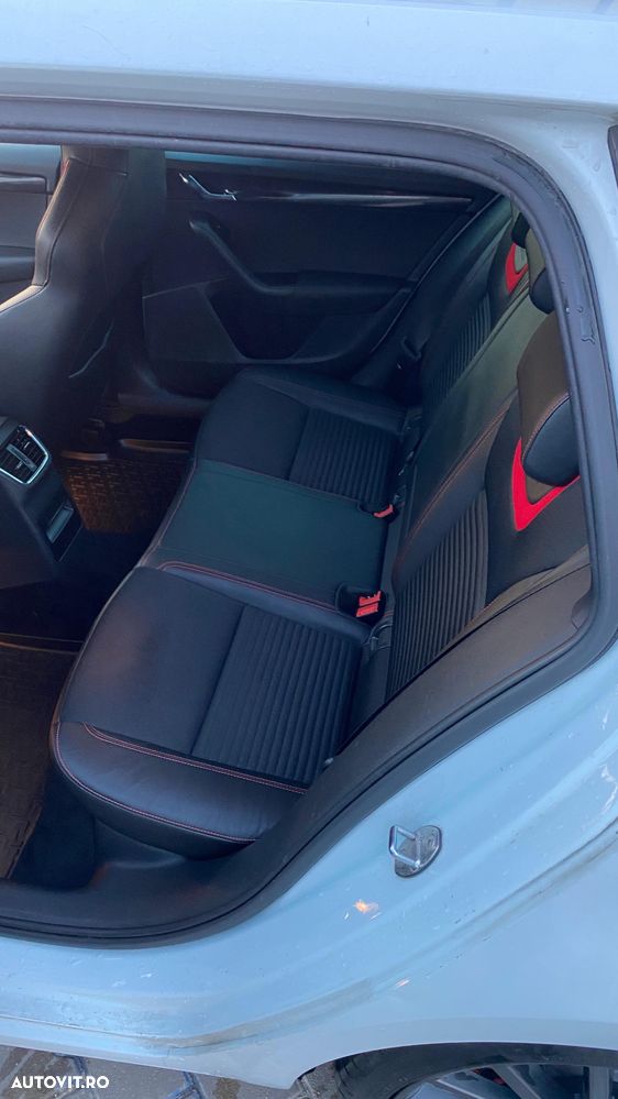 Skoda Octavia 2.0 TDI DSG RS - 15