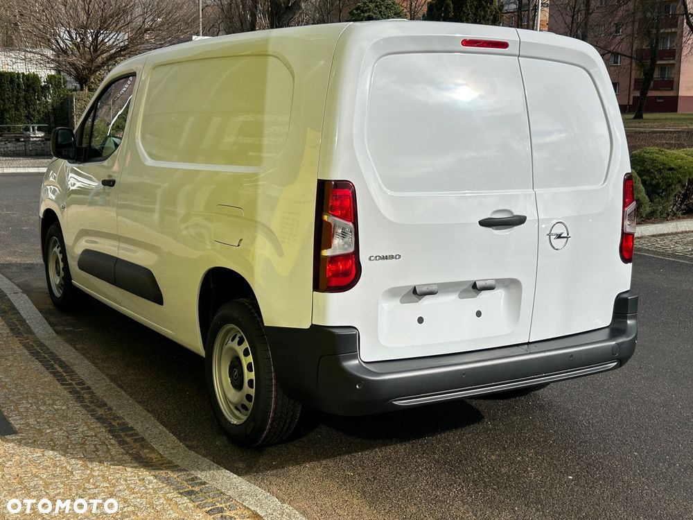 Opel COMBO - 9