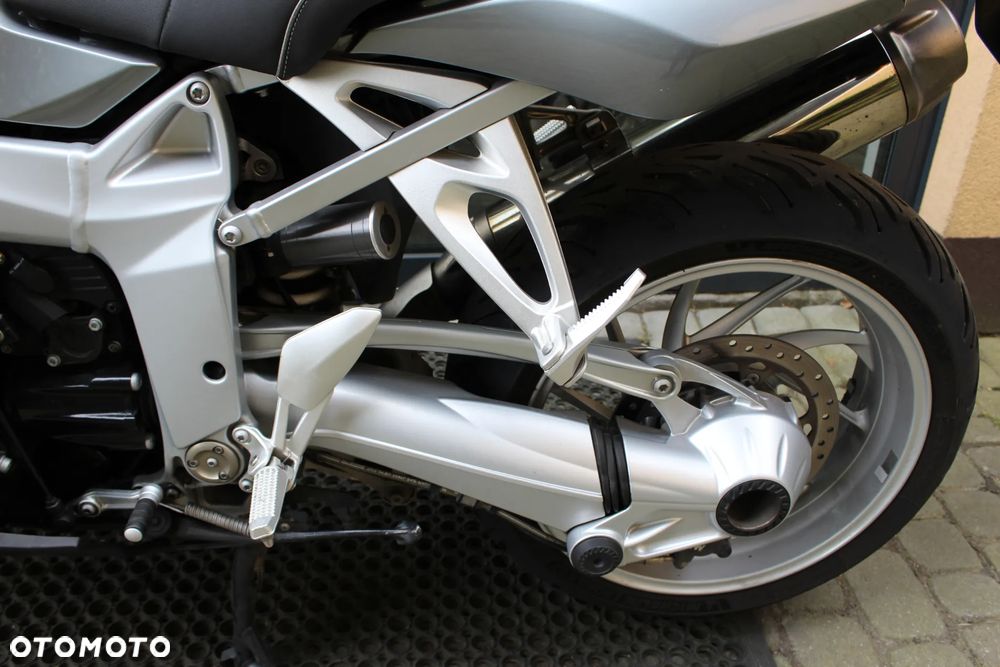 BMW K - 9