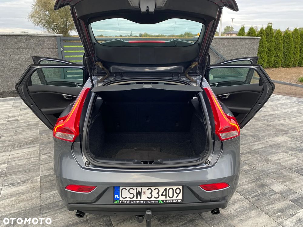 Volvo V40 T3 Momentum - 7