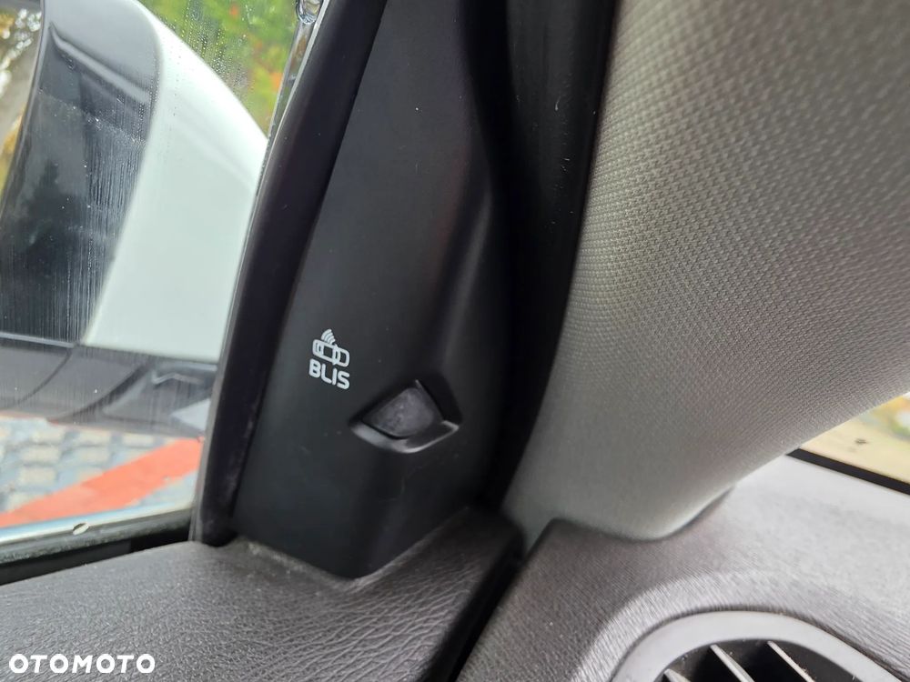 Volvo V40 - 18