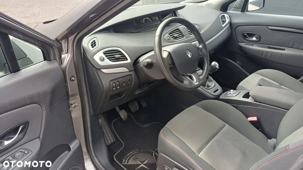 Renault Grand Scenic Energy TCe 130 S&S LIMITED - 15