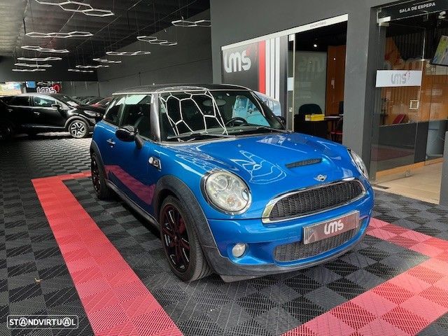 MINI 3 Portas Cooper S - 1