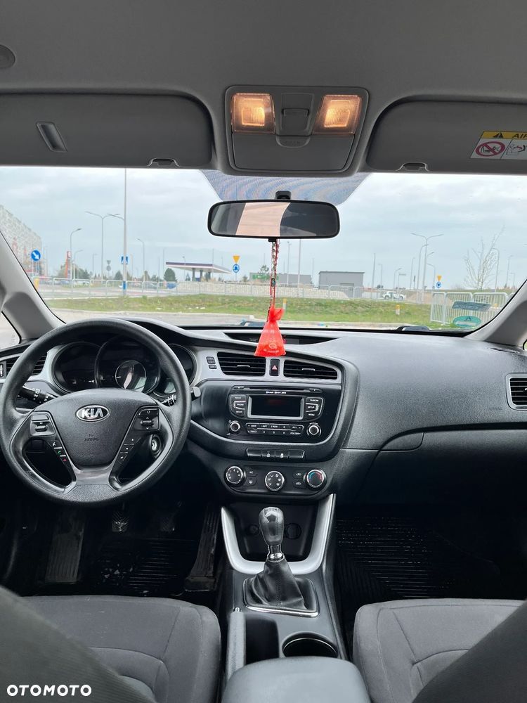 Kia Ceed 1.4 L - 7