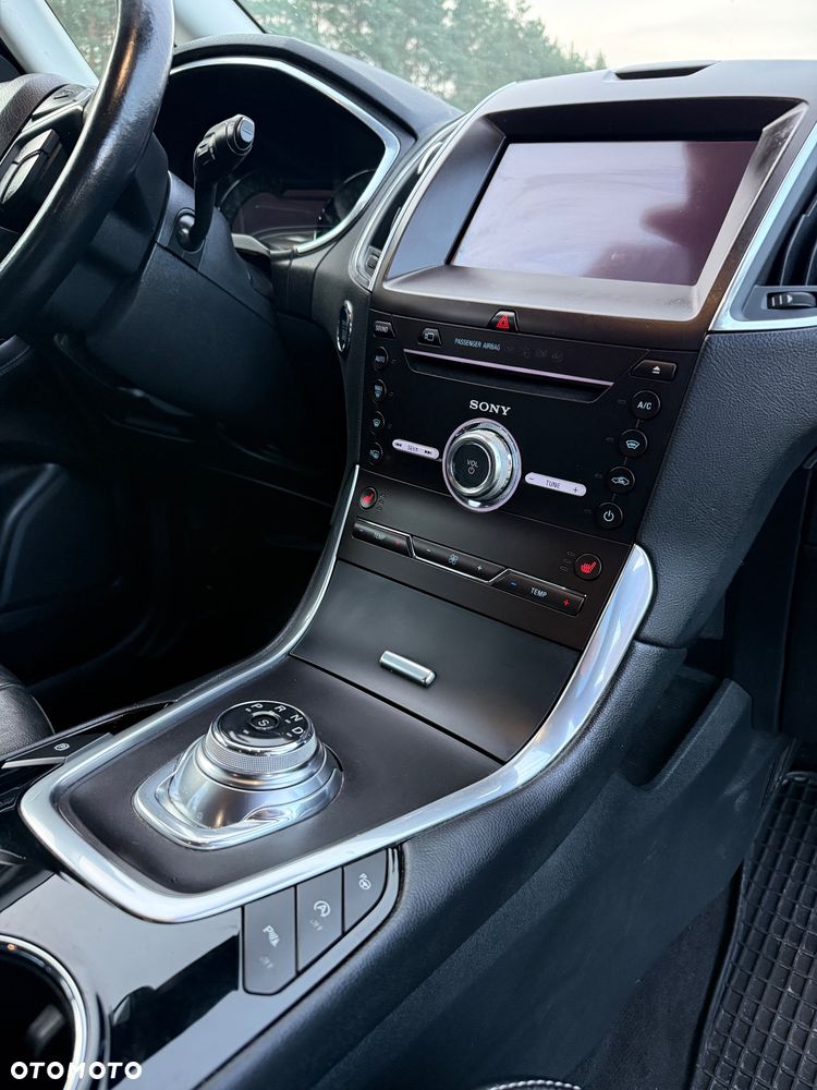 Ford S-Max - 30