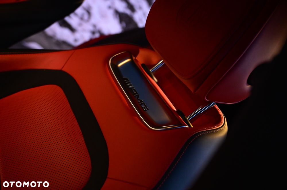 Mercedes-Benz AMG GT 63 S 4Matic+ Speedshift MCT 9G - 16