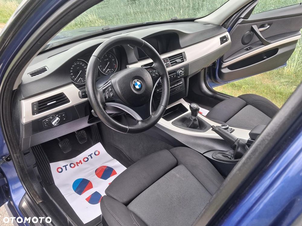 BMW Seria 3 - 21