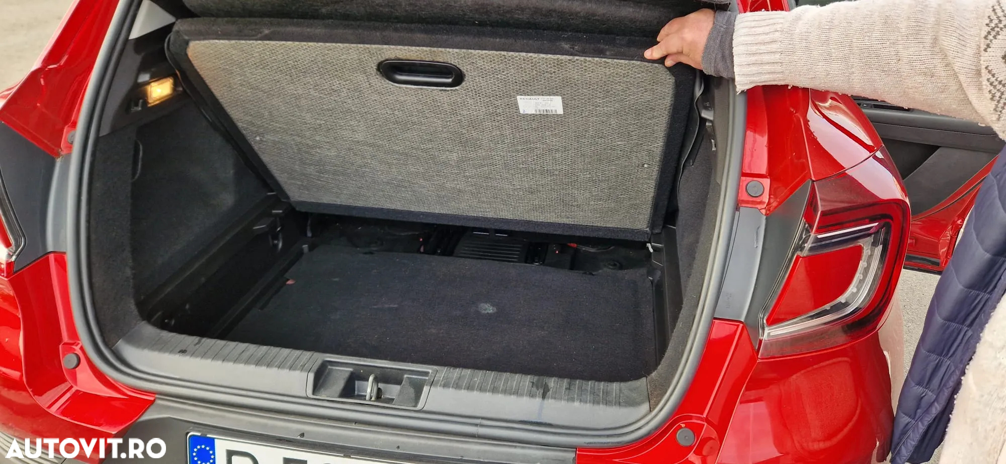 Renault Captur TCe FAP Zen - 4