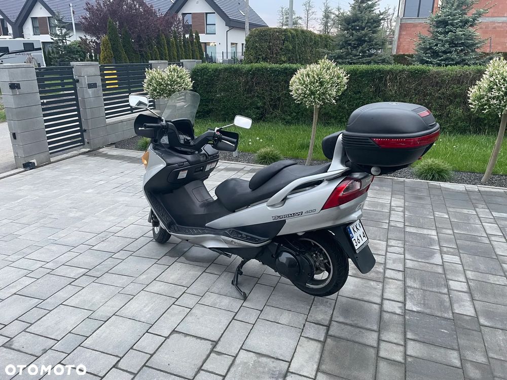 Suzuki Burgman - 4