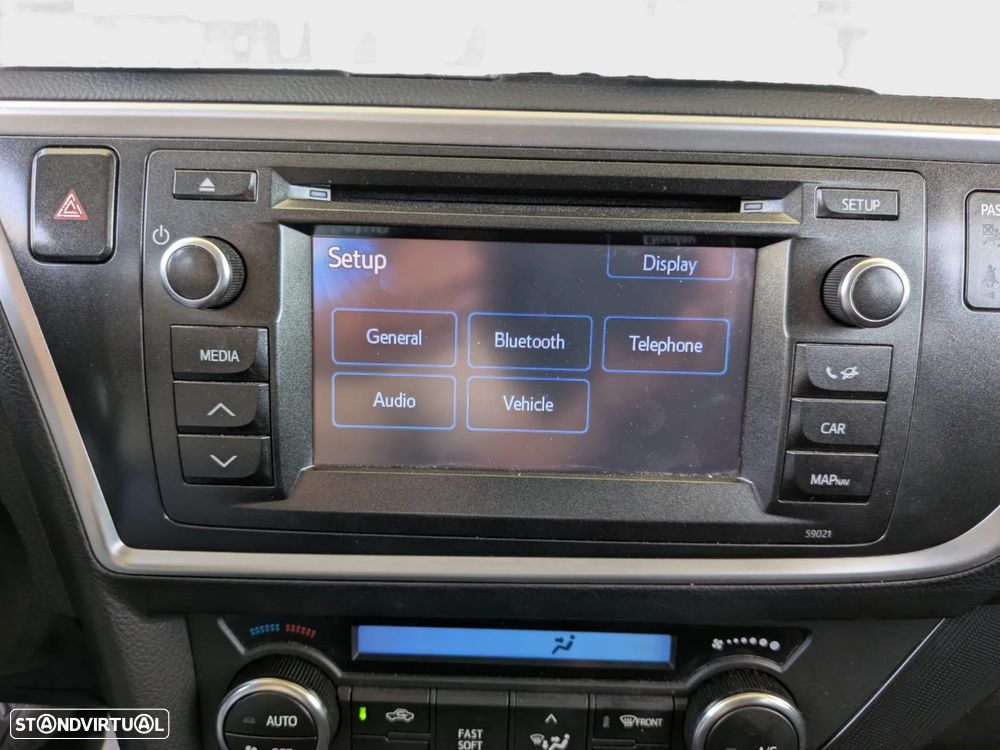 Toyota Auris 1.4 D-4D Comfort+Pack Sport - 12