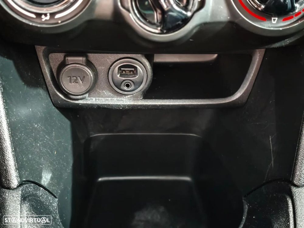 Peugeot 208 1.2 VTi Allure - 12