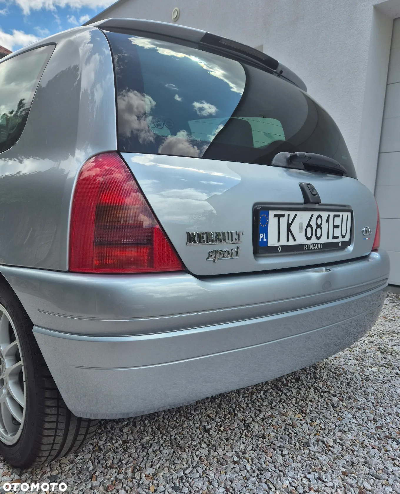 Renault Clio 2.0 16V Sport - 10