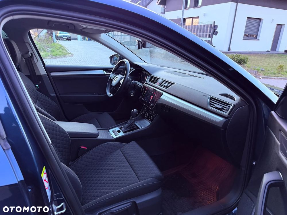 Skoda Superb 2.0 TDI SCR Ambition DSG - 13