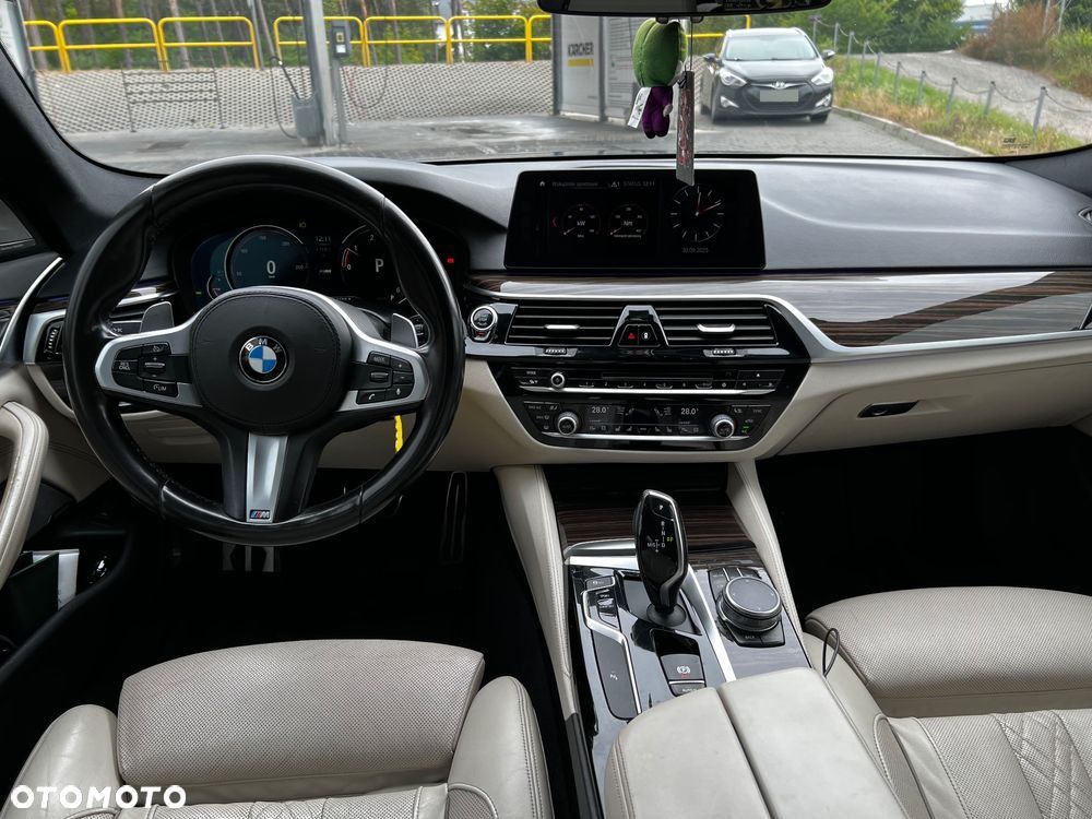 BMW Seria 5 520d xDrive M Sport sport - 8