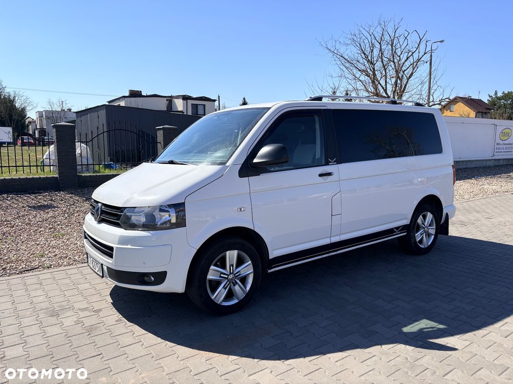 Volkswagen Multivan - 25
