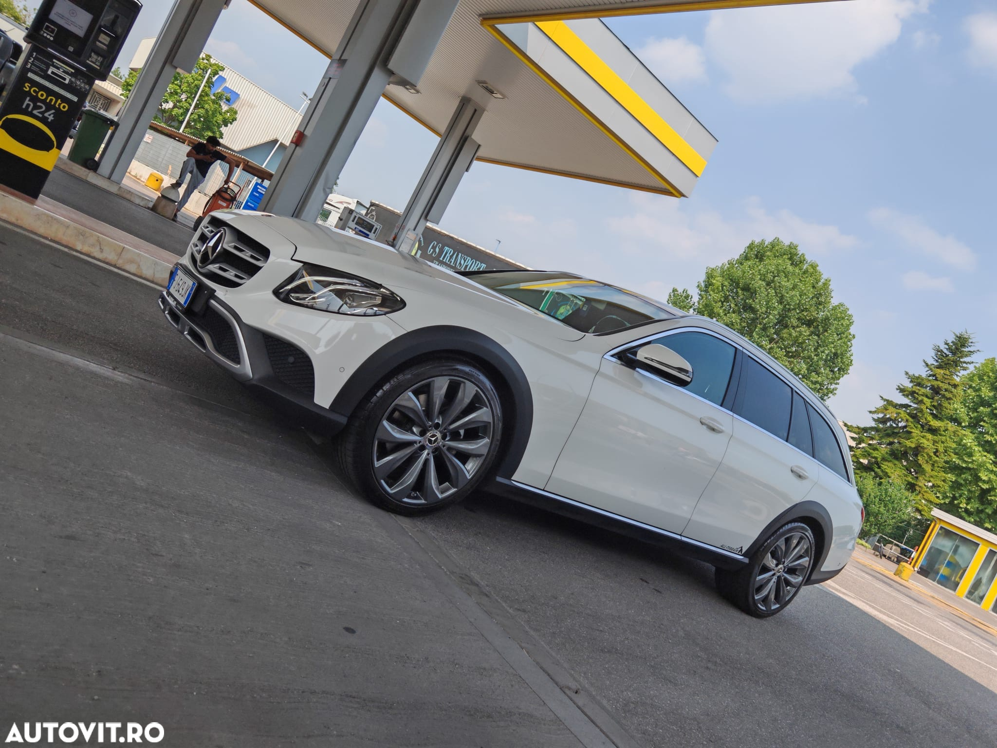 Mercedes-Benz E - 2