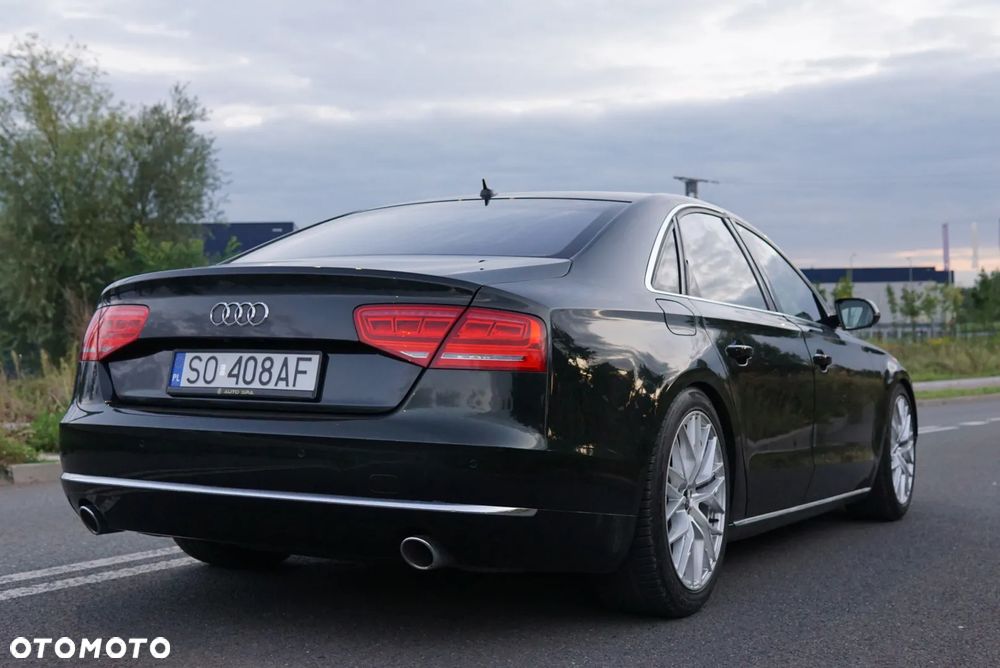 Audi A8 - 6