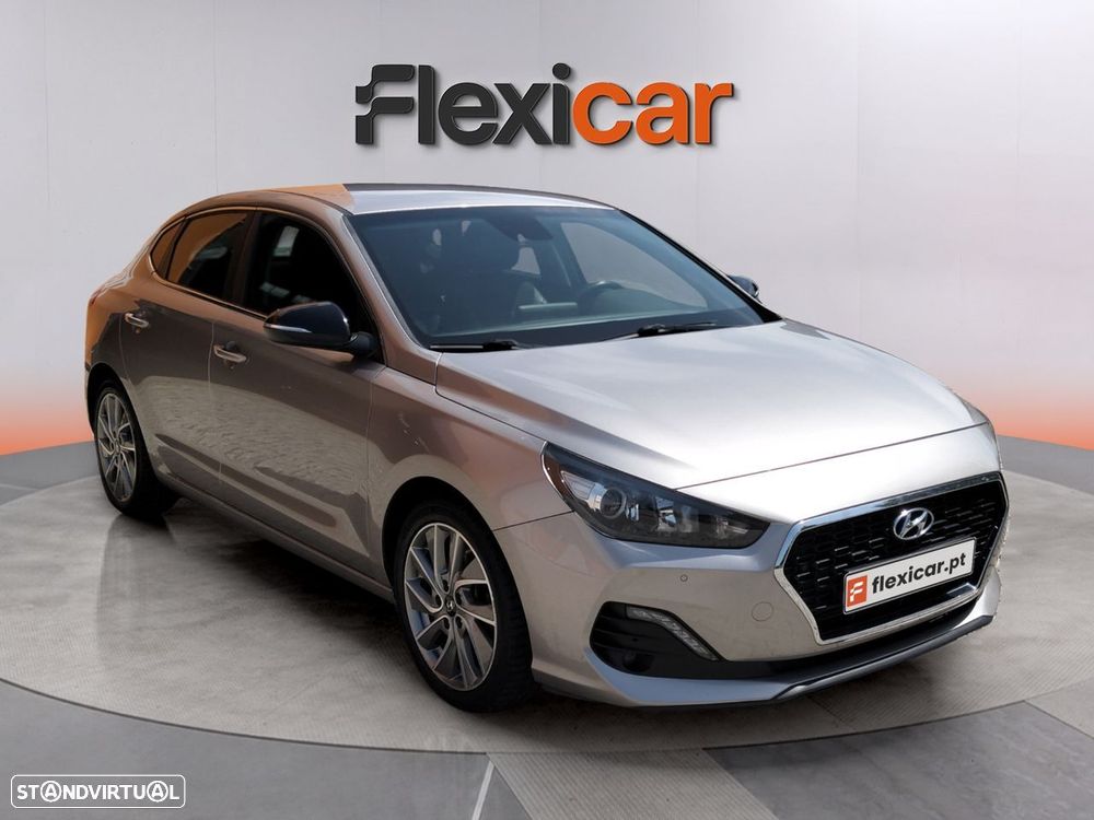 Hyundai i30 Fastback - 1