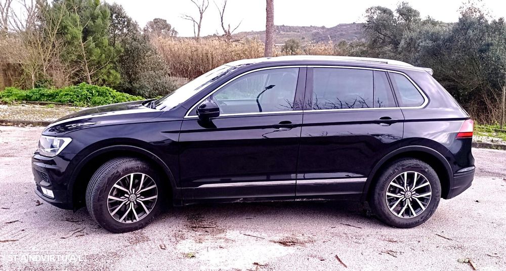VW Tiguan 2.0 TDI Confortline DSG - 2