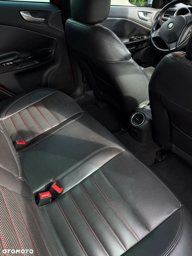 Alfa Romeo Giulietta 1750 TBi Quadrifoglio Verde - 33