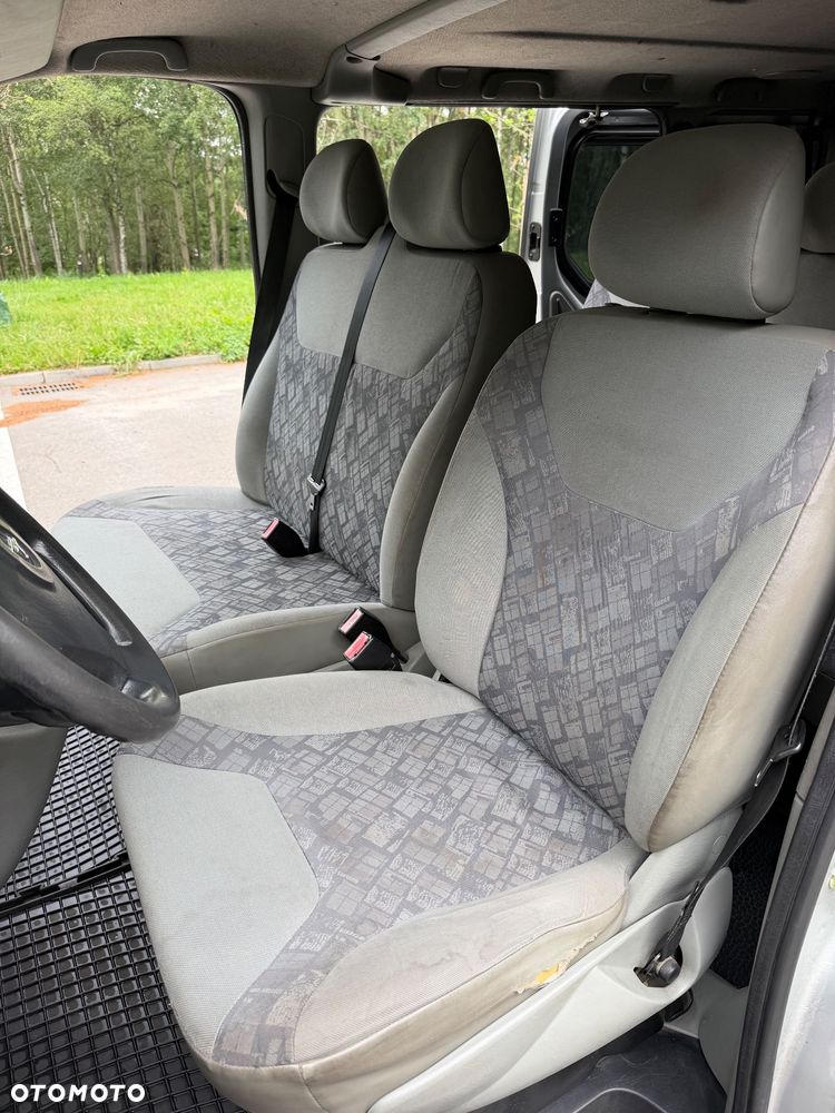 Opel Vivaro - 9