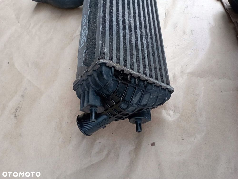 KIA CARENS IV 4 CHŁODNICA INTERCOOLER 28270-2A820 - 4