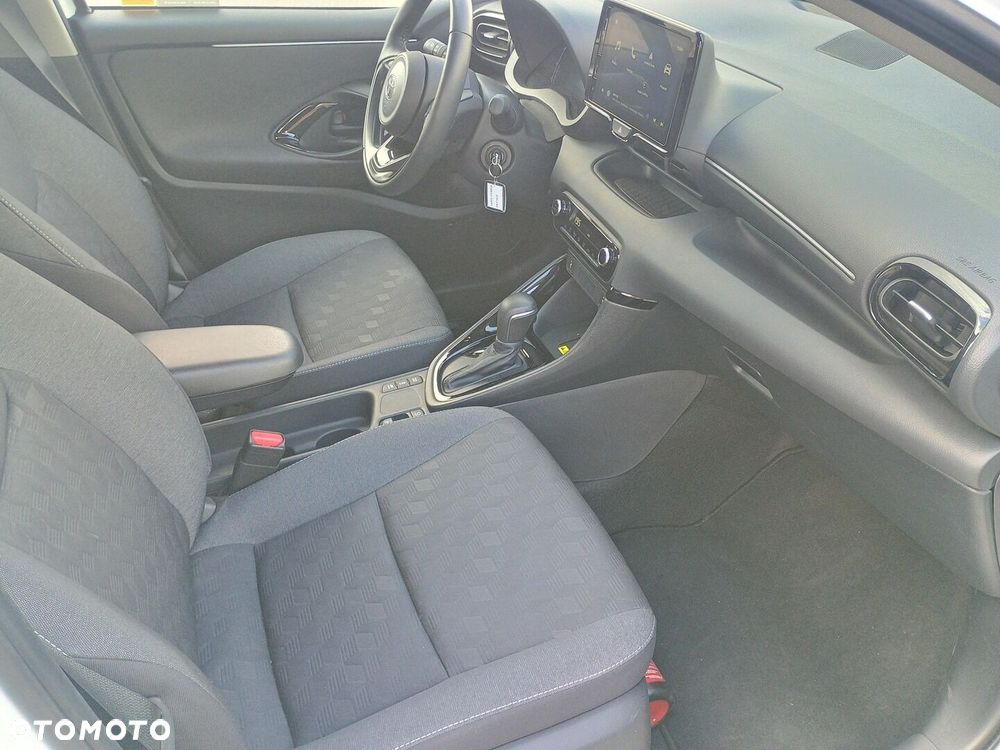 Toyota Yaris Hybrid 1.5 Style - 11