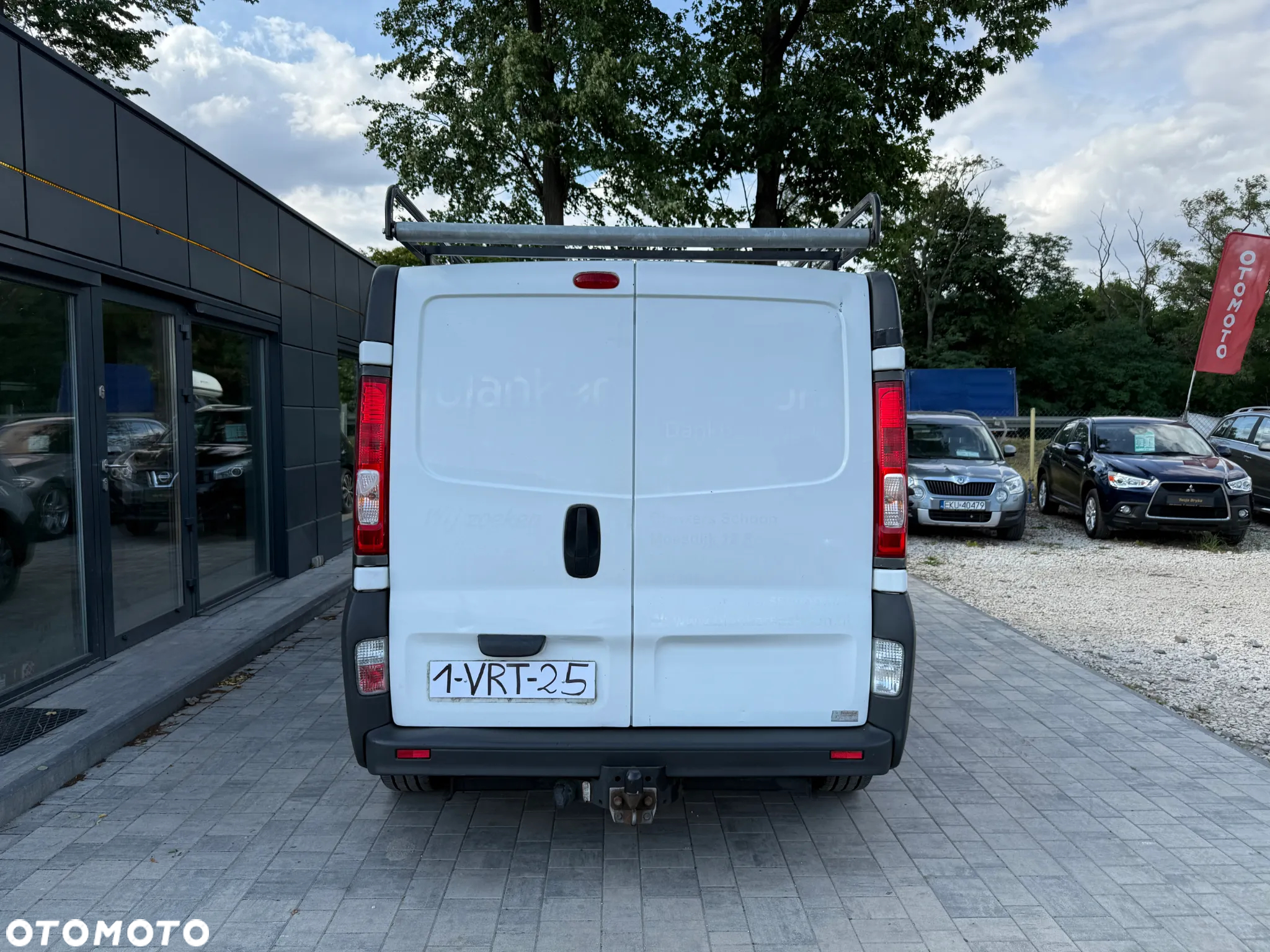Opel Vivaro L2H1 2.9t - 22