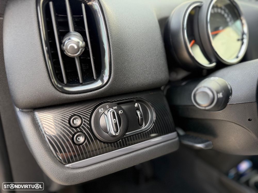 MINI Countryman Cooper D ALL4 Auto - 5