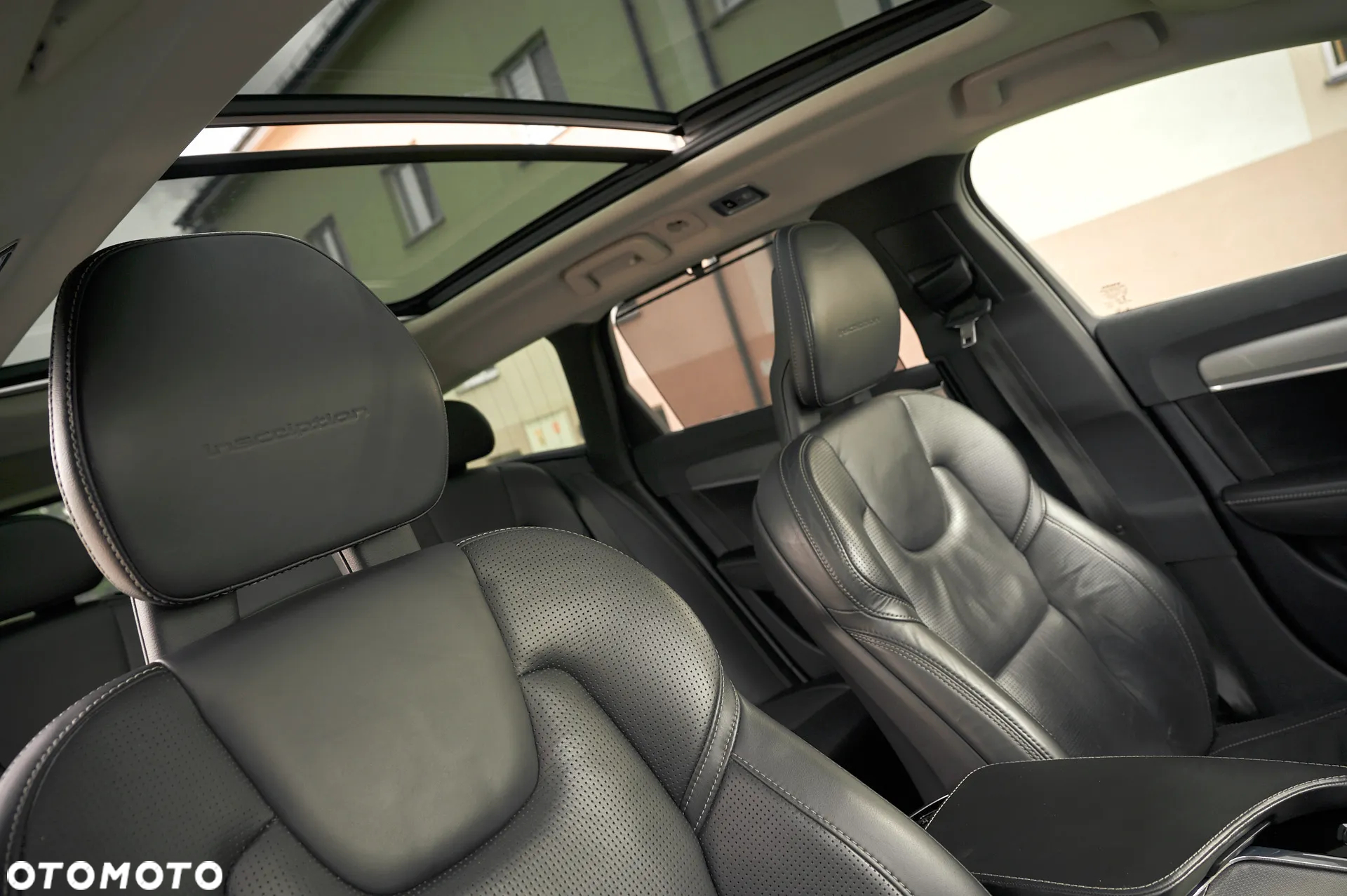 Volvo V90 D5 AWD Geartronic Inscription - 31