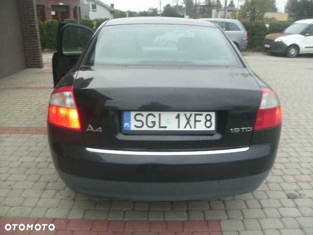 Audi A4 Limousine - 4