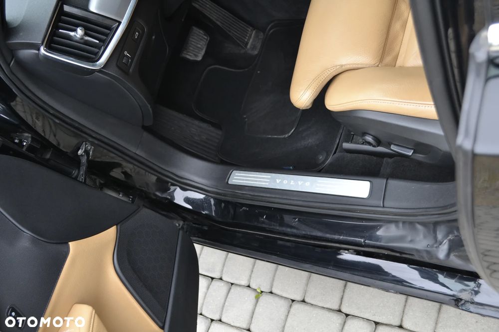 Volvo V90 D4 Geartronic Momentum - 14
