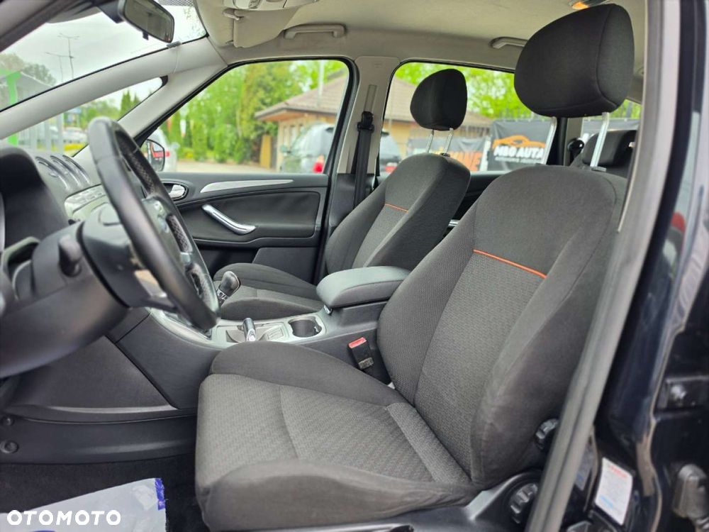 Ford S-Max - 22