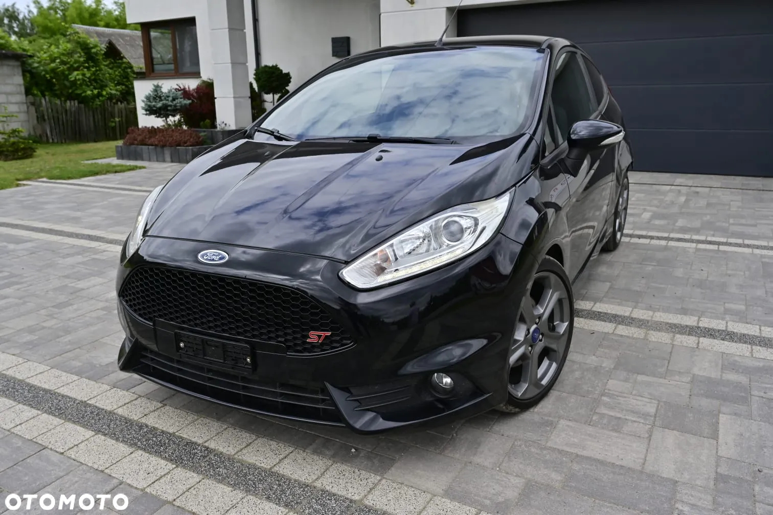 Ford Fiesta 1.6 EcoBoost mit Leder-Sport-Paket ST - 3