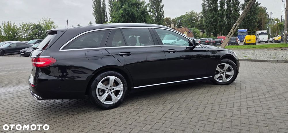 Mercedes-Benz Klasa E 220 d 9G-TRONIC - 18